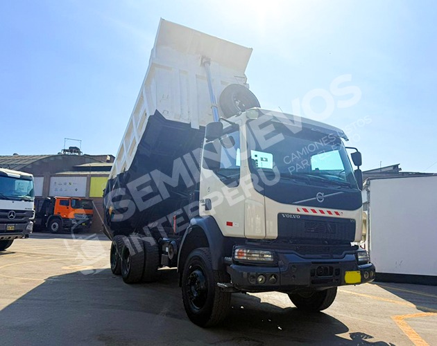 Volquete Volvo VM 6X4