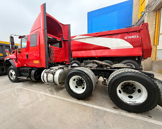 Remolcador International 7600